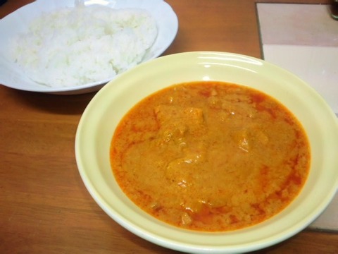 バリ風チキンカレー盛り付け