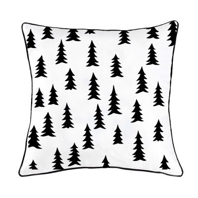 細かい木の柄のクッションカバー