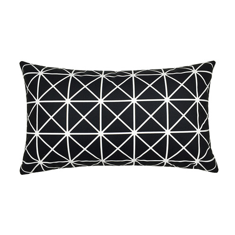 黒地に白い線のクッションカバー2