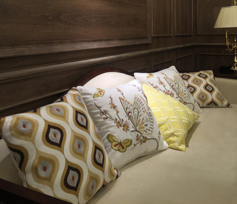 民族風デザインのおしゃれなクッションカバー3