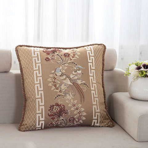 富を表す鳥と花の刺繍クッションカバー2