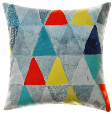 三角形柄のかわいいクッションカバー