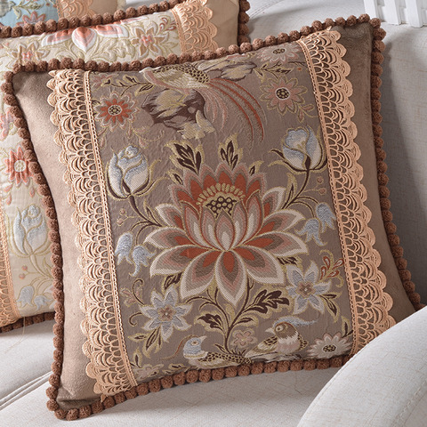 高級感のあるリビングにマッチするクッションカバー3