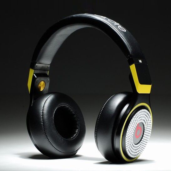 ドレーproのヘッドフォン黒赤でビート Monster Beats イヤホン Monster Beats パソコン ヘッドホン おしゃれ