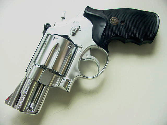 ベイシティ刑事」平成版 Jon : 昭和刑事銃博物館