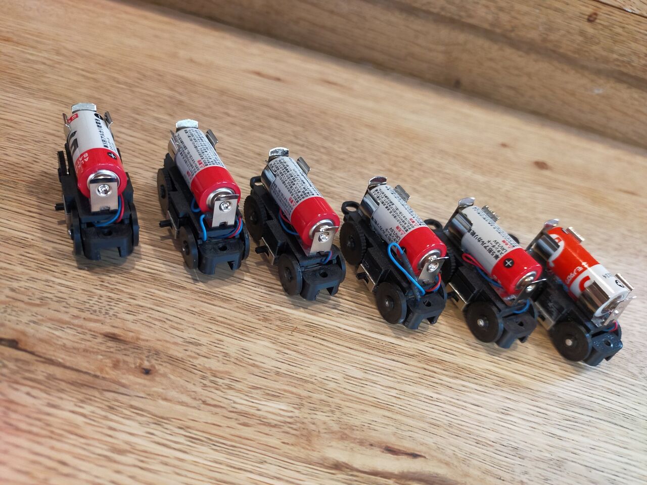 カプセルプラレール電動化計画 その1 モーター車を自作 シゴトのしごと