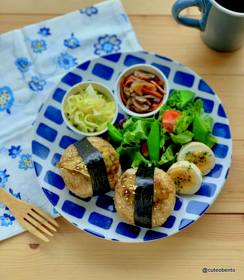 竹輪の甘辛煮のおにぎりランチ きょうのおべんとう Powered By ライブドアブログ 竹輪の甘辛煮のおにぎりランチ きょうのおべんとう Powered By ライブドアブログ