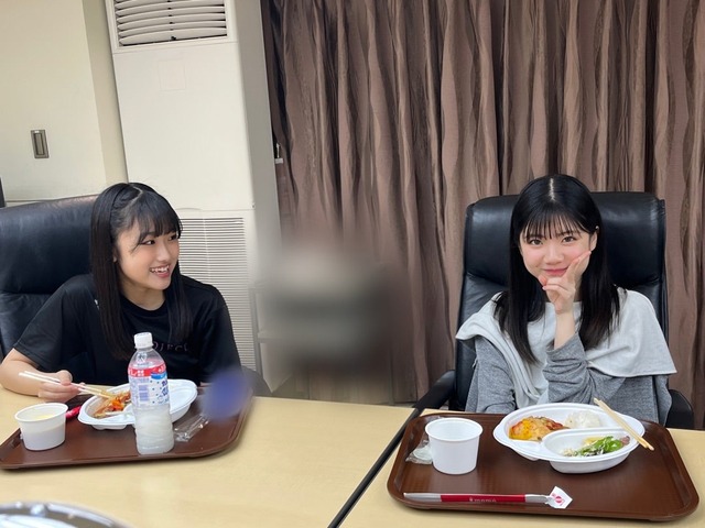 o1080081015293195776