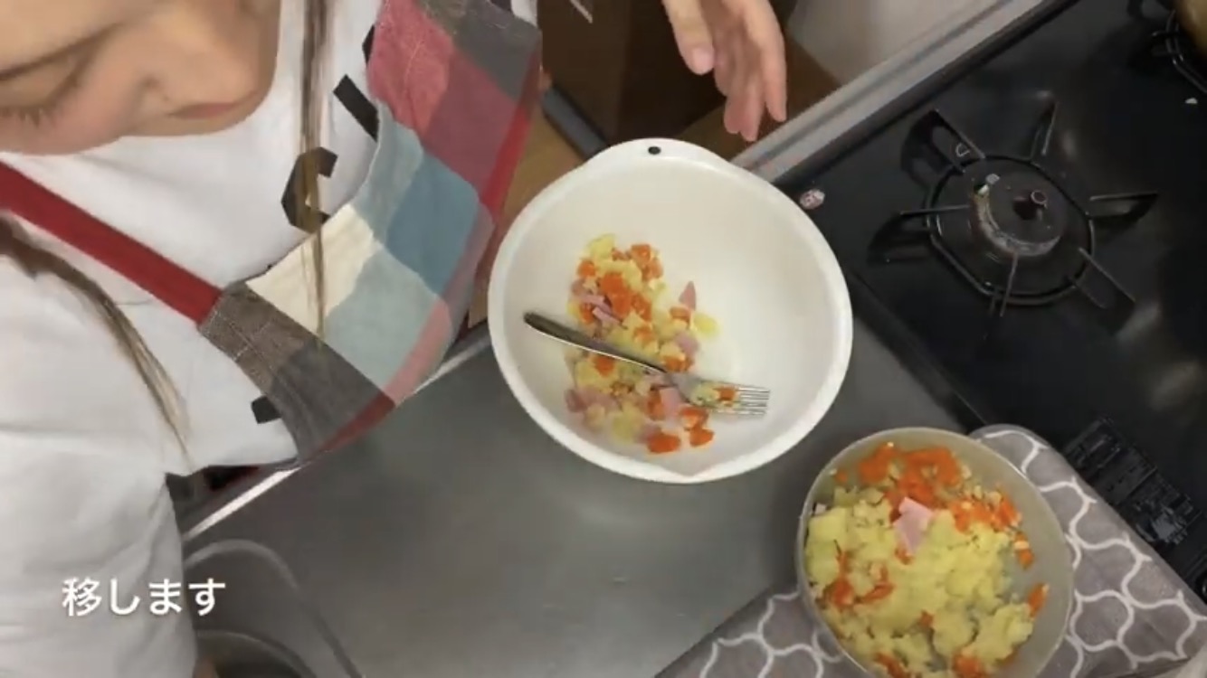 鈴木香音では とひっそり話題になってる料理系youtuberがいる ジェイアイドル