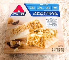 Atkins, ホワイトチョコレート マカダミアナッツ バー