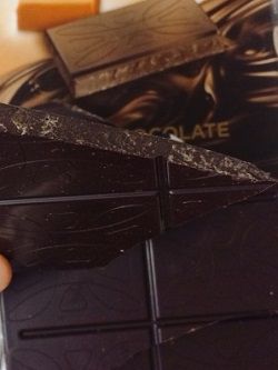 Valor, ダークチョコレート、 70% カカオ、 トフィー入り