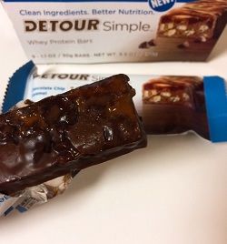 Detour, ホエイプロテインバー チョコレートチップキャラメル