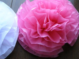 お花紙を使った 花 の作り方まとめ 手作りお花紙の作り方 お花紙工作 Diyナビ Diyとは 読み方 Diyナビ