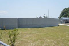 image038