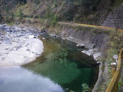 宇佐川沿い