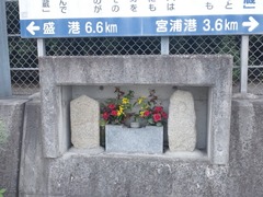 image004