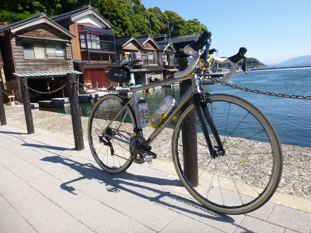 丹後半島・刀根町の舟屋にて
