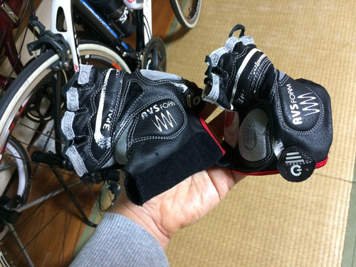 サイクルキャップをかぶらないローディが多数派なのはナゼなんだぜ サイクルガジェット ロードバイクが100倍楽しくなるブログ Powered By ライブドアブログ
