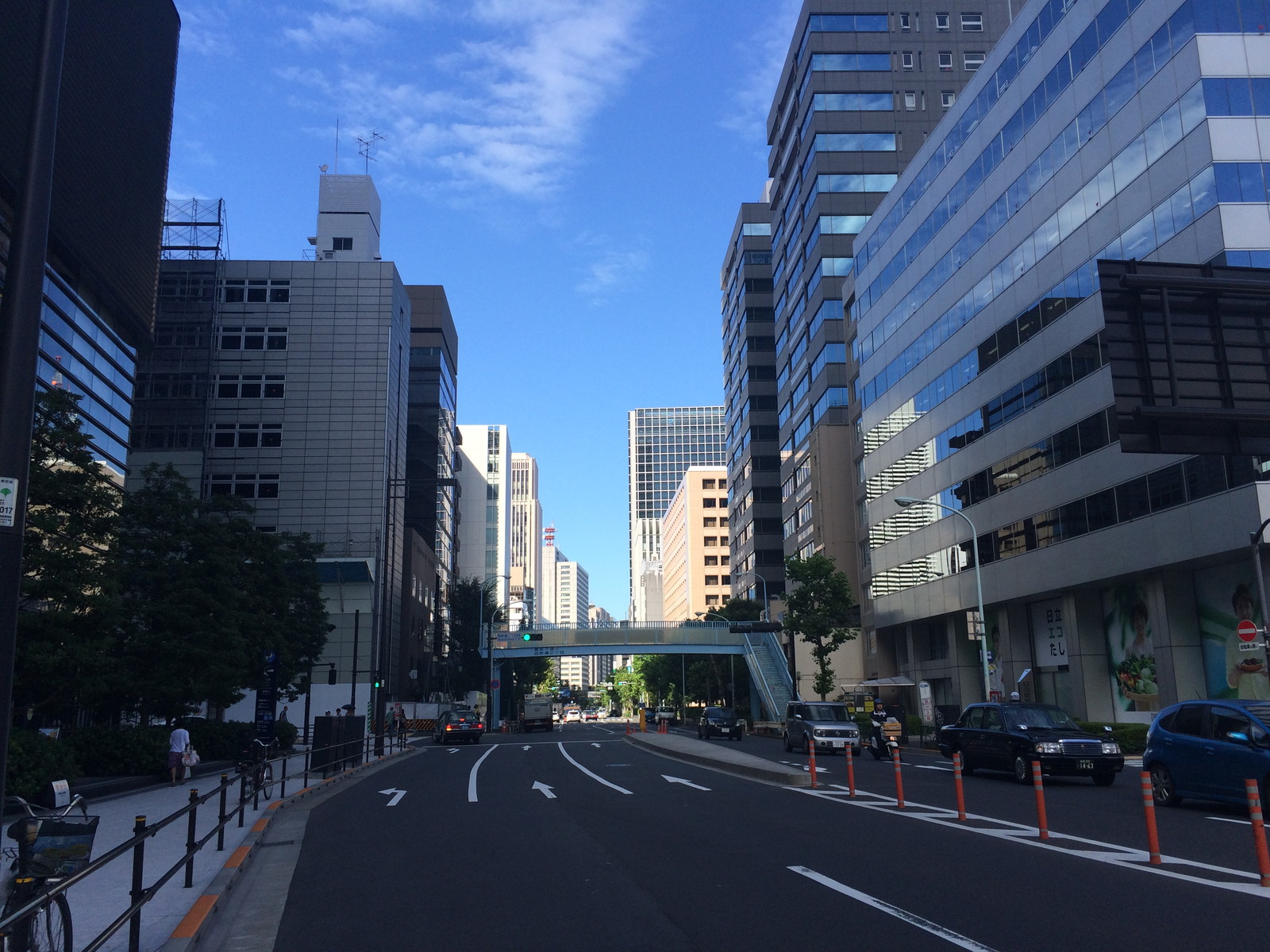 ー Y イヤホンしながら自転車で走って快適かい サイクルガジェット ロードバイクが100倍楽しくなるブログ Powered By ライブドアブログ