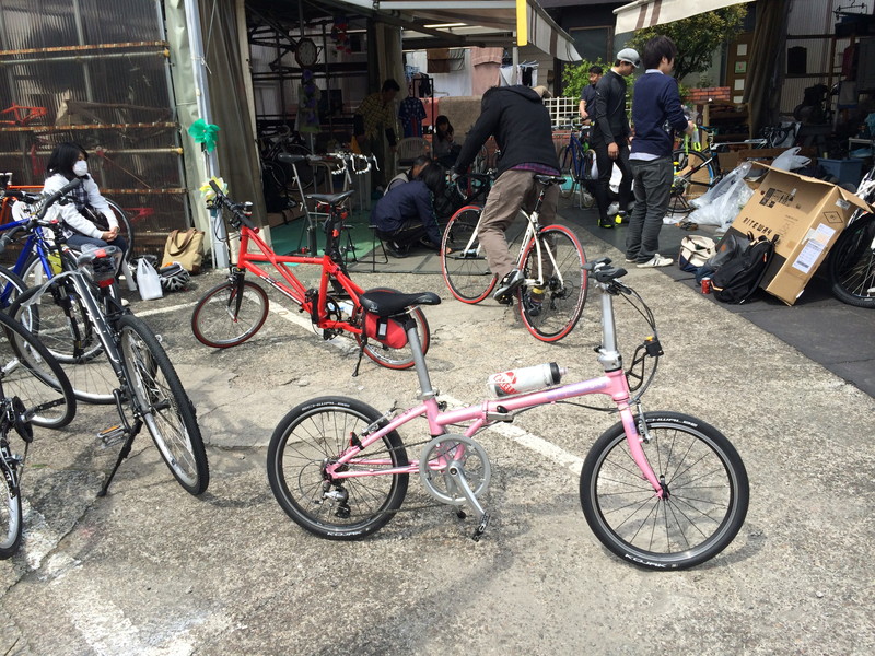 105(R7000)とアルテグラ(R8000)で迷っているサイクリスト 105(R7000)とアルテグラ(R8000)で迷っているサイクリスト