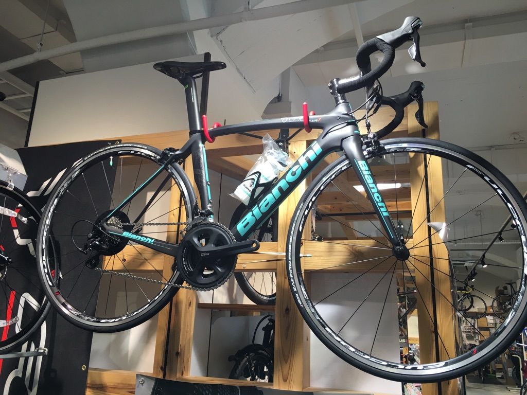ビアンキ ロードバイクコーナー拡張 Cyclehero なんば店 ビアンキ ロードバイクコーナー拡張 Cyclehero なんば店