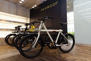 VANMOOF+