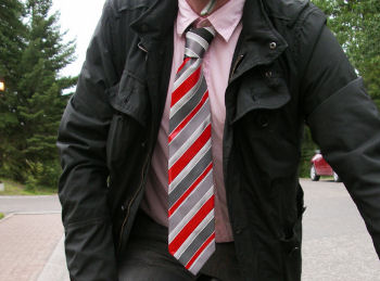 retroreflector tie, www.designboom.com