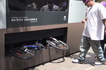 Giant Tourism Vending Machine, www.psfk.com