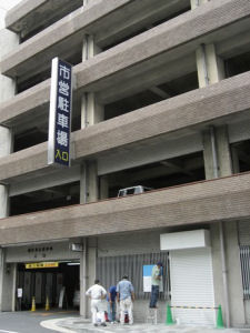 普通車のスペースを自転車用に