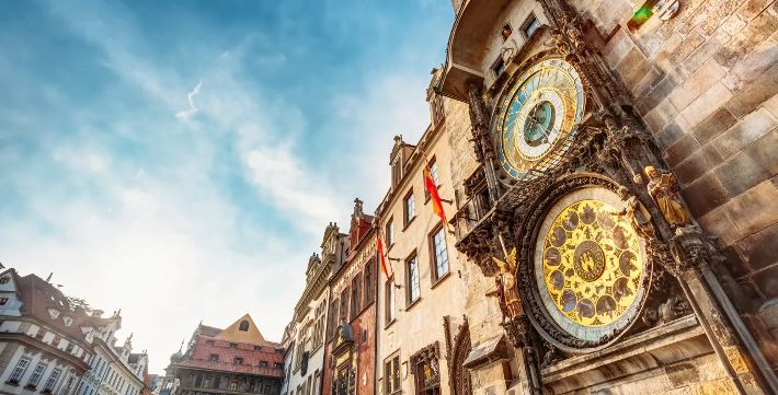 pragues-astronomical-clock-photo-istock-ryhor-bruyeu-fokwd