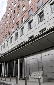 ���Υ���