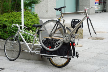 ��ž�֤Ǽ�ž�֤򱿤�