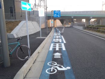 自転車レーン
