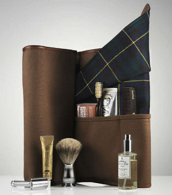 Dewars X FSC Travel Bag, shop.freemanssportingclub.com
