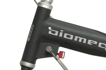 ���å���ʬ