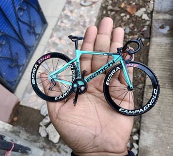 aiscreative_miniaturbicycle