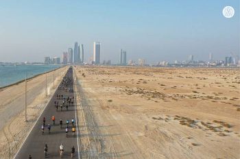 ���֥���