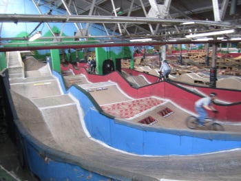 RAY'S INDOOR BIKE PARK