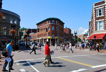 Photo by chensiyuan,licensed under the Creative Commons Attribution ShareAlike 3.0 Unported.j