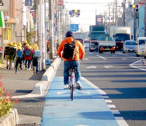 自転車レーン
