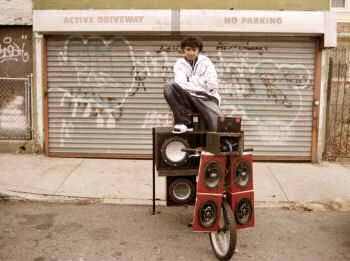 Image MADE IN QUEENS, www.madeinqueensfilm.com