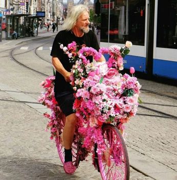 flowerbikeman