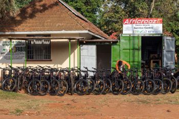 AfricroozE