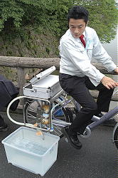 災害時用に自転車で飲料水製造