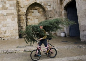 Photo from AP Photo by Bernat Armangue