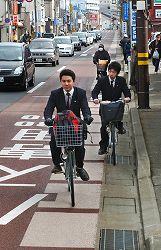 自転車走行指導帯