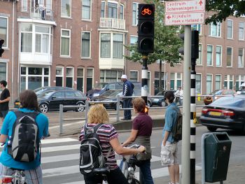 Dutch Intersection Design with Cycle Tracks, NL-2011-TranspoWiki