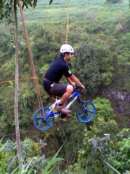 Kampo juan adventure park, www.skyscrapercity.com