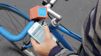 SleekSpeak: Wireless Speakers for Your Bike