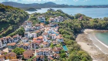 Las Catalinas